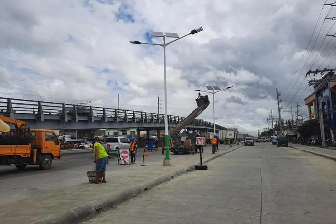 Lampu surya untuk lampu jalan